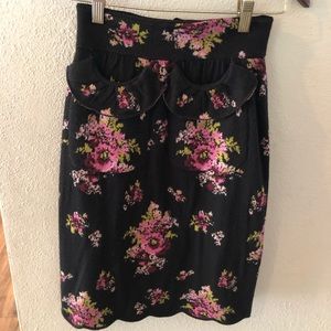 Moth by Anthropologie knee length skirt Size 2🖤💜
